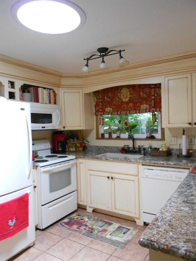 101 Rogue Ct, Rogue River, OR 97537 - photo 5