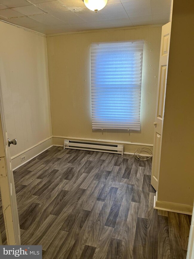 149 E Jefferson St unit A, Paulsboro, NJ 08066 - photo 4