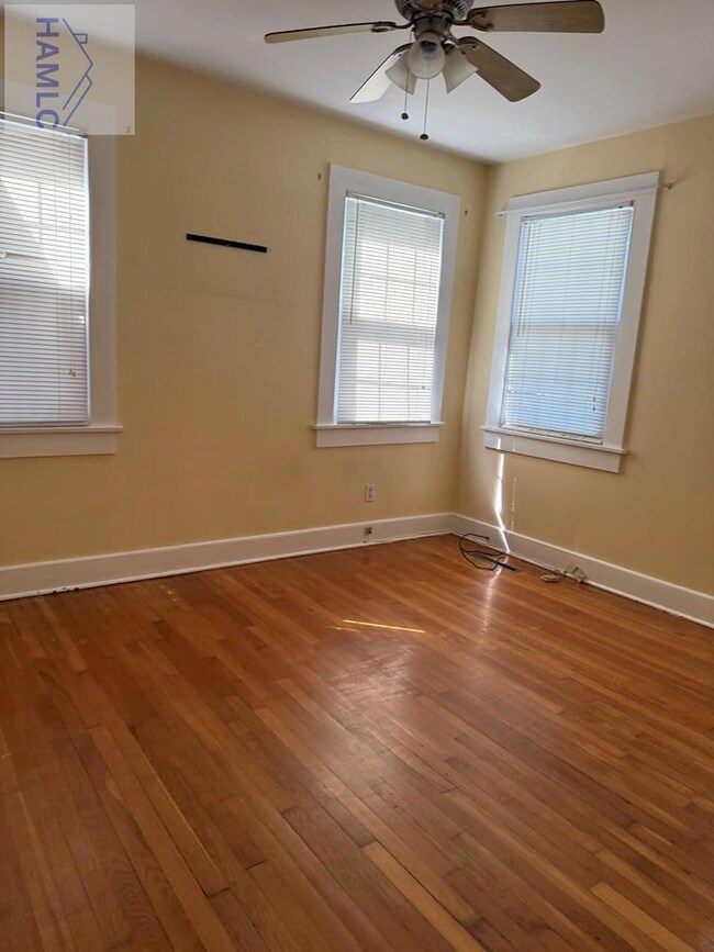 147 S Elm St, Jesup, GA 31546 - photo 7