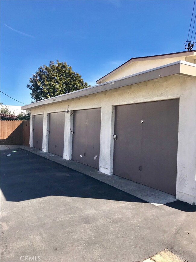 2964 Peppertree Ln unit A, Costa Mesa, CA 92626 - photo 3