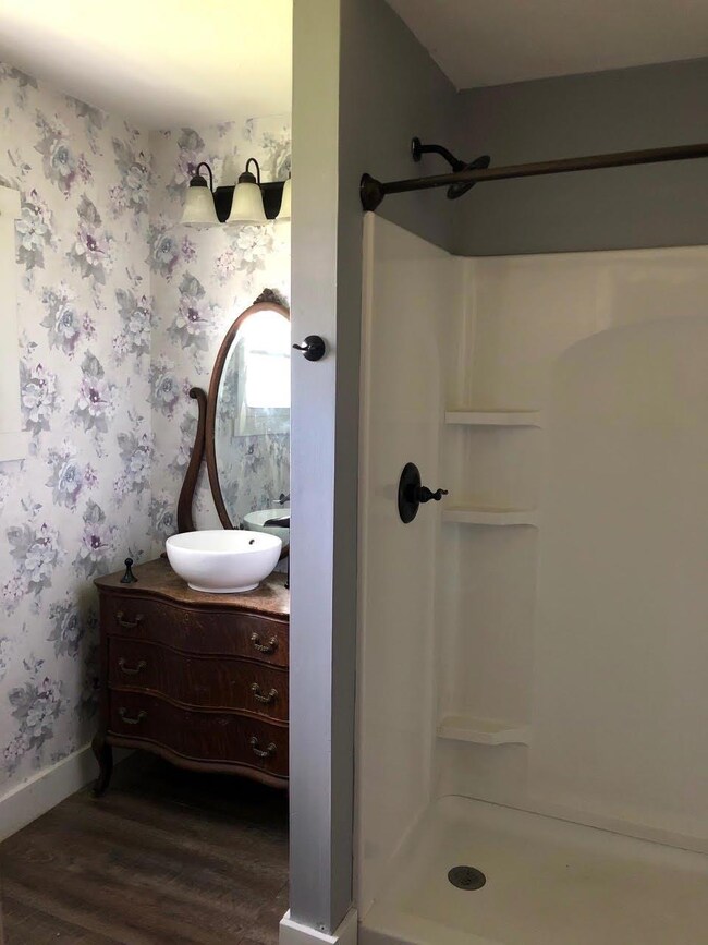 528 N Buckeye St, Osgood, IN 47037 - photo 4