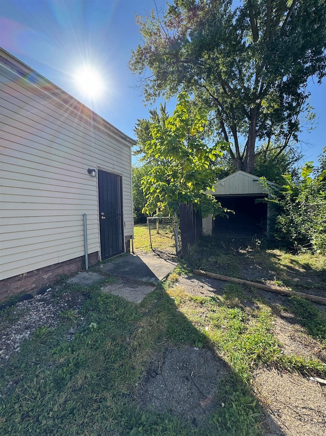 3217 Arlene Ave, Flint, MI 48503 - photo 3