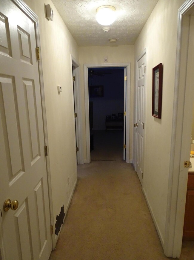 7 - Hallway