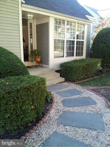 4013 Cool Brooke Way, Alexandria, VA 22306 - photo 2