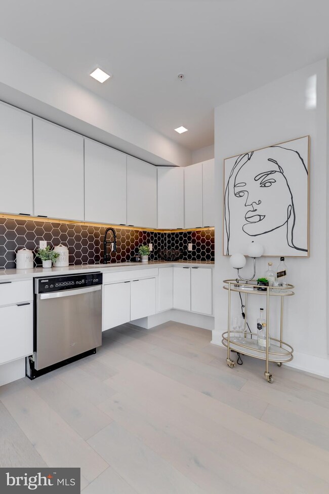 1532 N Capitol St NW unit 102, Washington, DC 20002 - photo 6