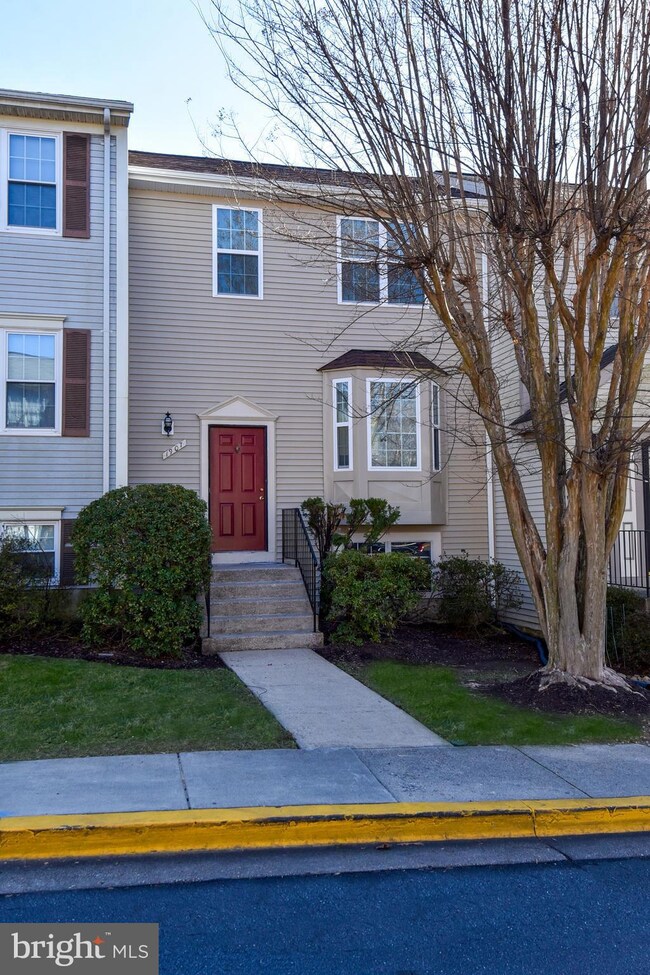 1907 Bronzegate Blvd, Silver Spring, MD 20904 - photo 3