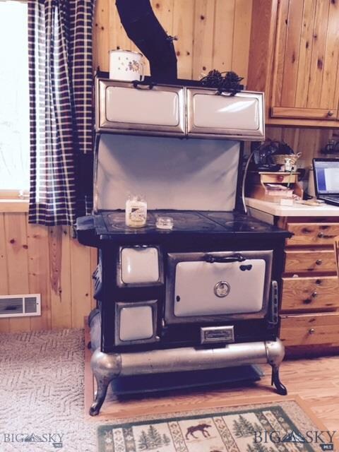 47A Kendan Ln, Mc Leod, MT 59052 - photo 4