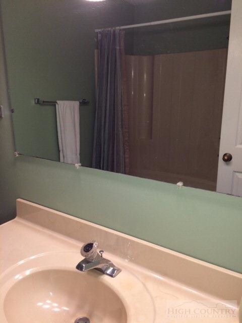 201 S Slope Rd unit 1, Banner Elk, NC 28604 - photo 4