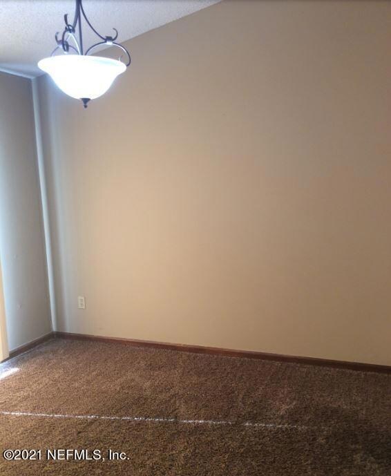 8117 Corky Ln, Jacksonville, FL 32244 - photo 5