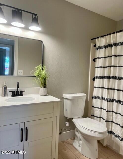 4 Guest bath