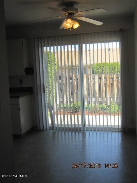 Dining area (2)