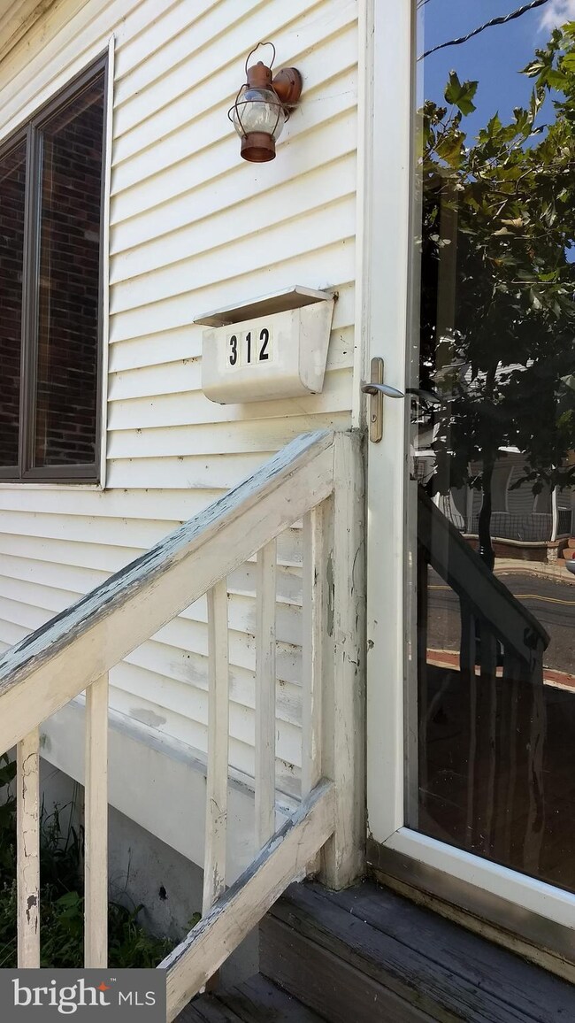 312 Market St, Gloucester City, NJ 08030 - photo 3