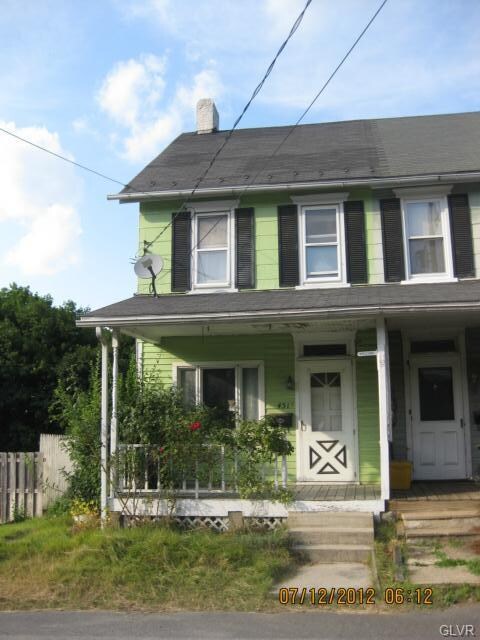 451 S Walnut St, Slatington, PA 18080 - photo 2
