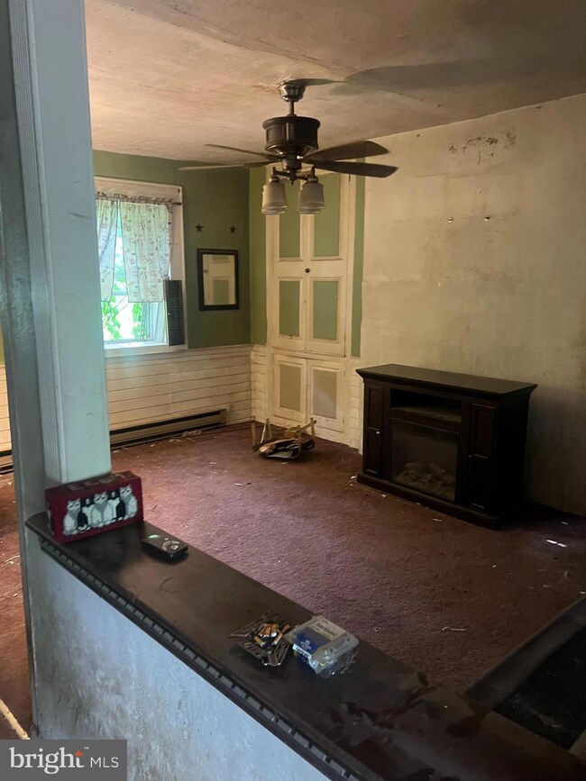 8621 Wrights Mill Rd, Windsor Mill, MD 21244 - photo 4