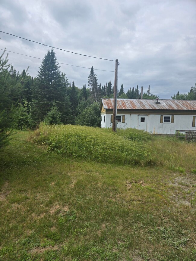 240 Hazen Rd, Whitefield, NH 03598 - photo 3