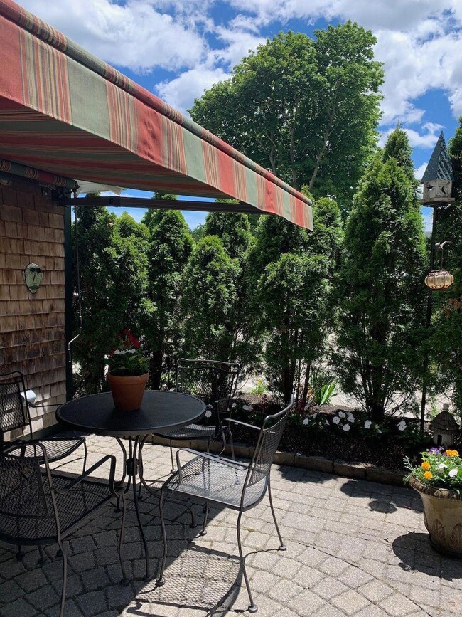 25 Shore Rd unit 3, Ogunquit, ME 03907 - photo 4