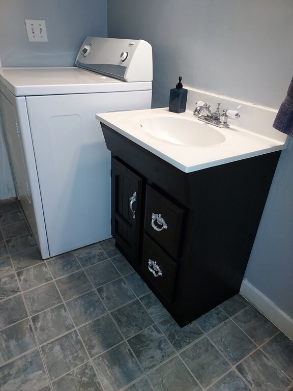 17 Southbridge Rd unit 2, Dudley, MA 01571 - photo 6