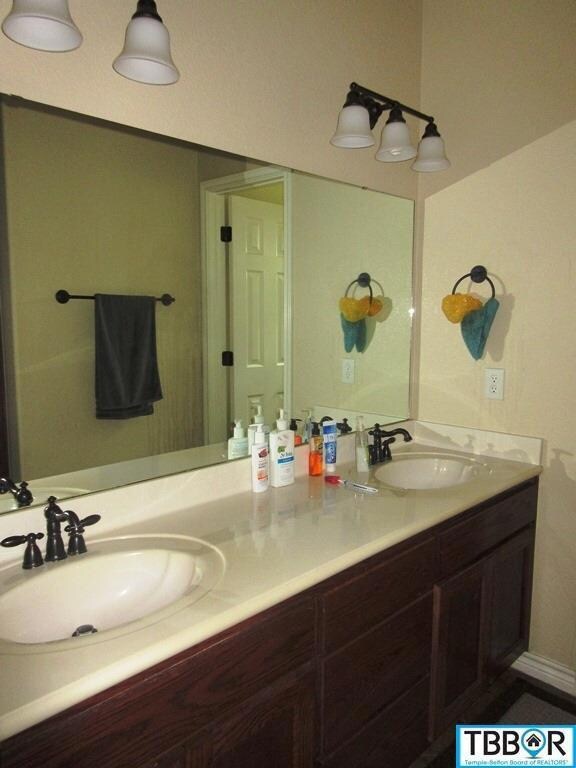 2411 Cavalry Ct, Copperas Cove, TX 76522 - photo 6