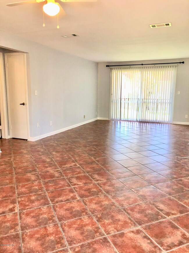 1606 El Prado Rd unit 3, Jacksonville, FL 32216 - photo 6