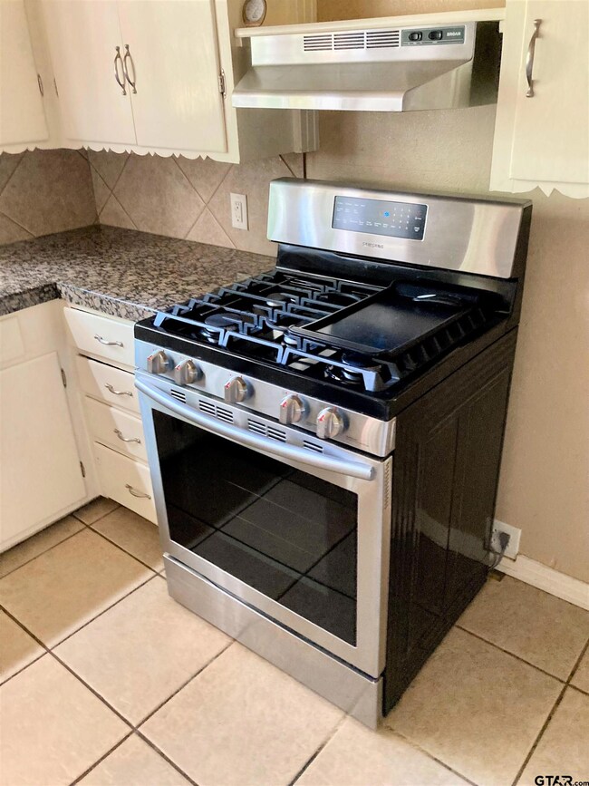 1330 1330 Graham, Tyler, TX 75701 - photo 4