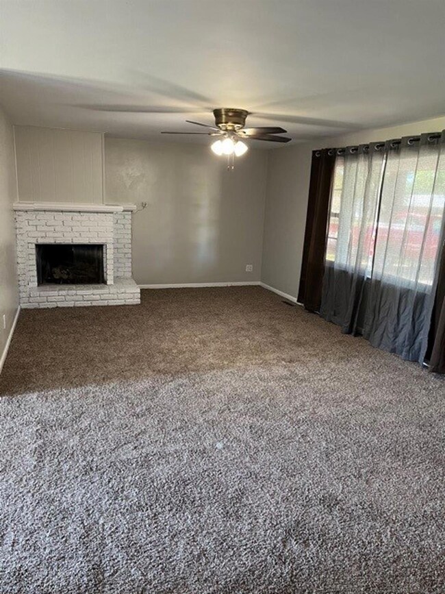 2721 Tamra Ln, Anderson, IN 46012 - photo 3