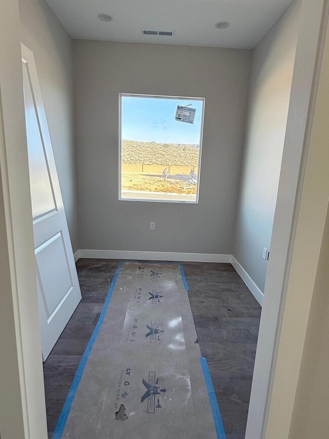 953 W Davis Ave, Toquerville, UT 84774 - photo 6