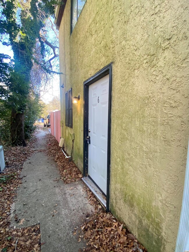 217 N Myrtle St unit 6, Myrtle Beach, SC 29577 - photo 3