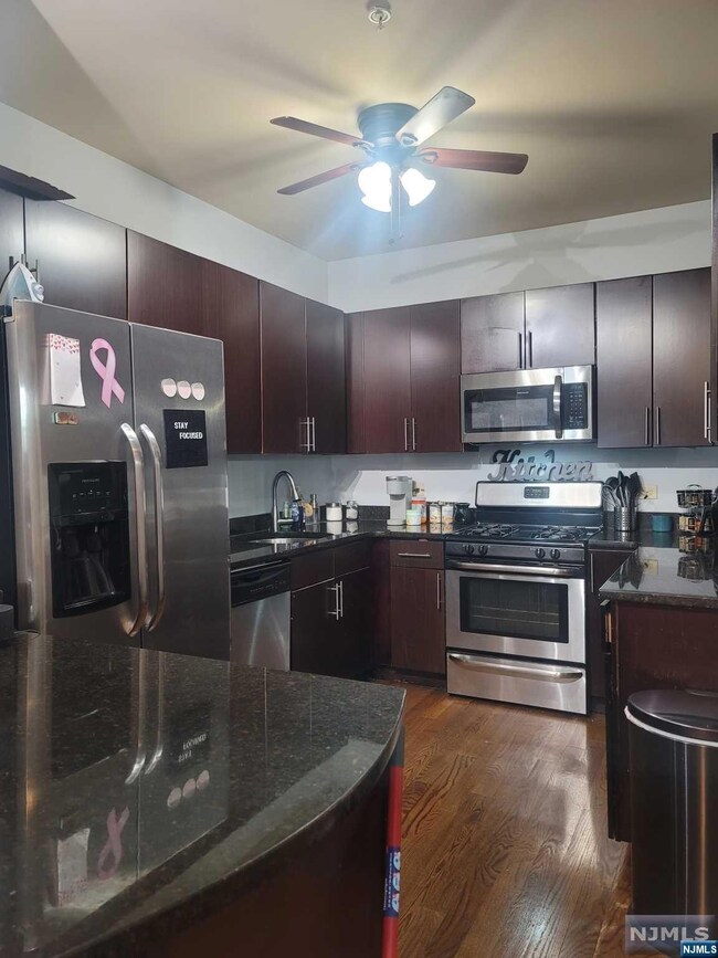 105 Broad St unit 205, Newark, NJ 07104 - photo 3