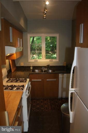 1627 Preston Rd unit 946-16, Alexandria, VA 22302 - photo 3