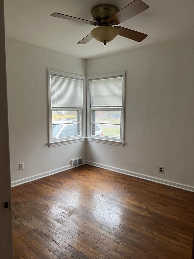 bedroom1