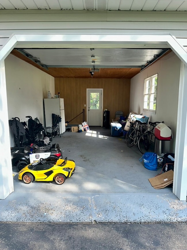 660 East St S, Suffield, CT 06078 - photo 7