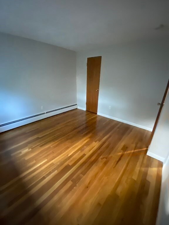 27 School Ave unit B, Waltham, MA 02453 - photo 4