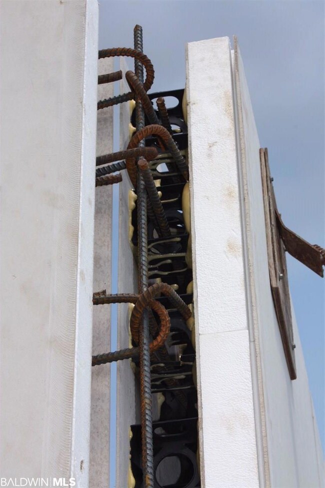 Detail of corner locked with rebar