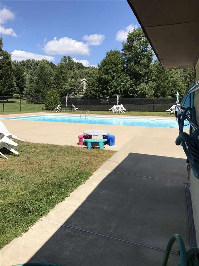 172M Capitol Hill Dr, Londonderry, NH 03053 - photo 7