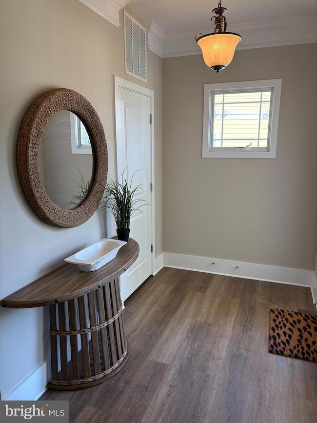 11468 Maid at Arms Ln, Berlin, MD 21811 - photo 5