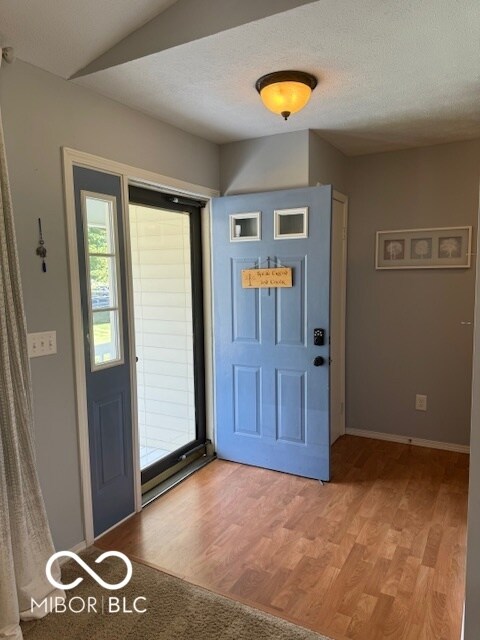 5489 E Broadmore Dr, Columbus, IN 47201 - photo 5