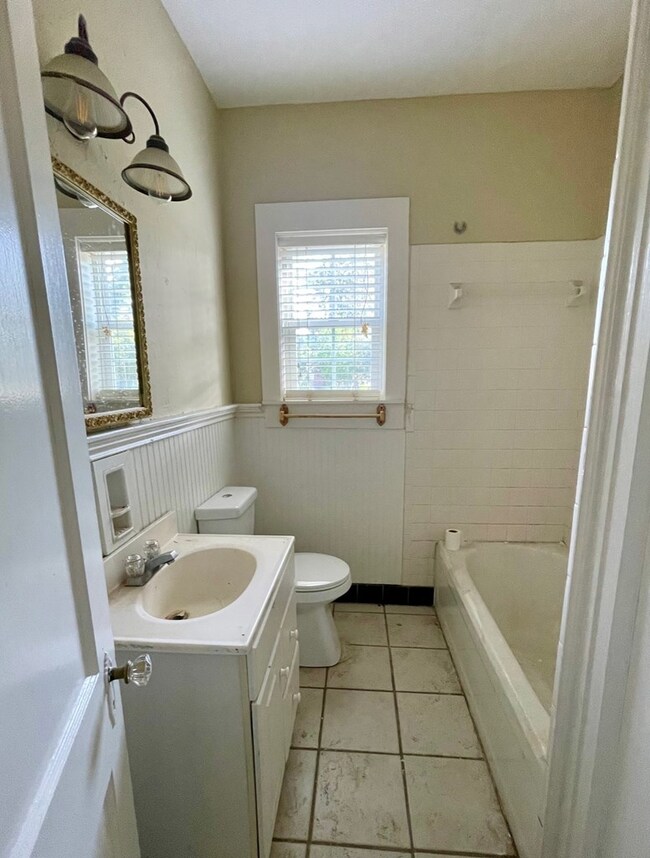 1304 Eager Ave, Albany, GA 31707 - photo 6