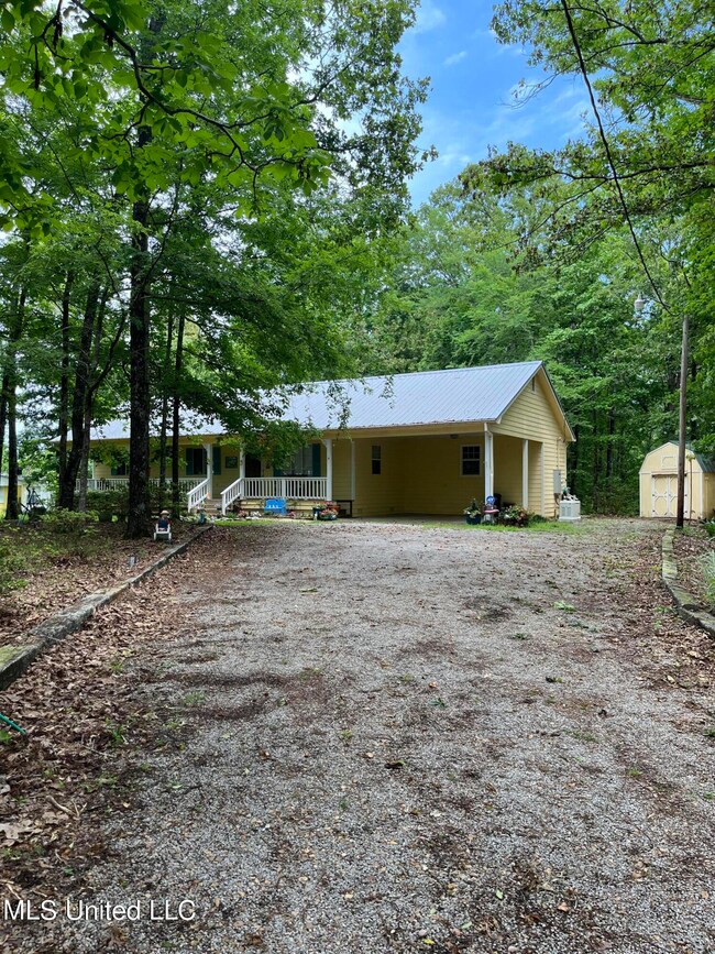 Driveway/Carport