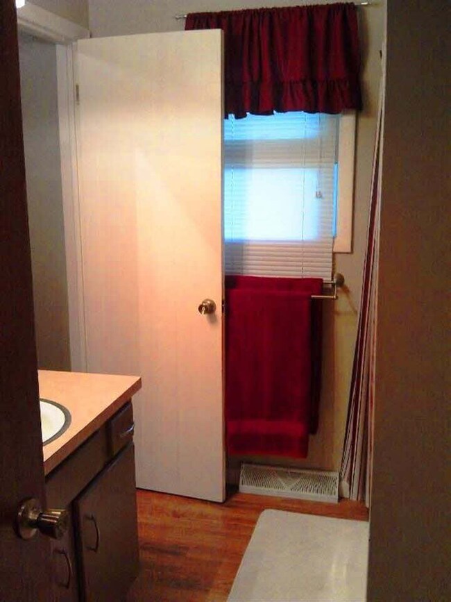 57203 Clydesdale Dr, Goshen, IN 46528 - photo 7