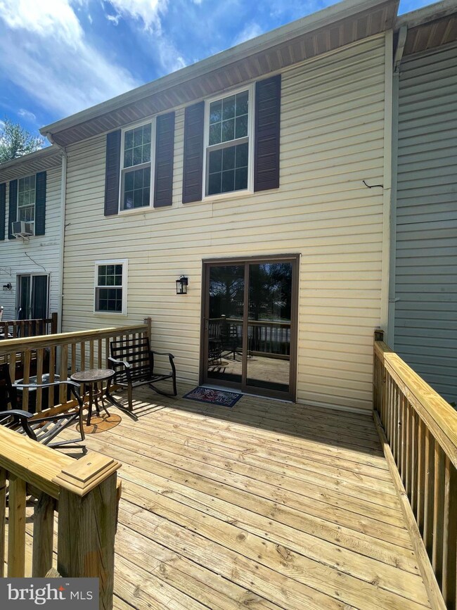 1524 Iris Ct, Hagerstown, MD 21740 - photo 7