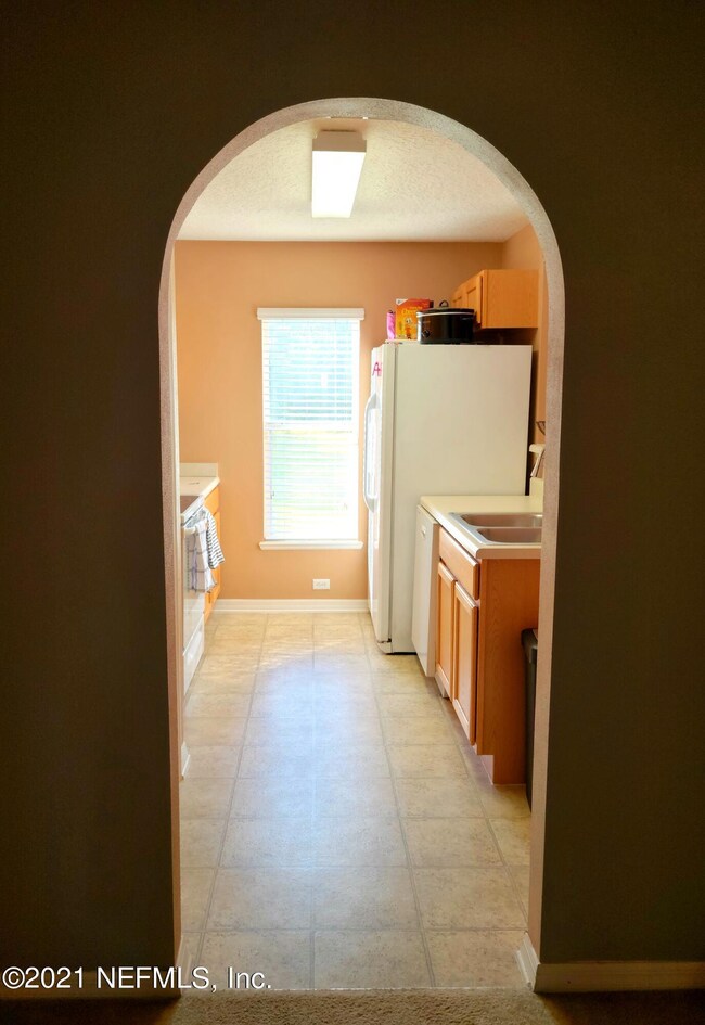 3746 Verde Gardens Cir, Jacksonville, FL 32218 - photo 7