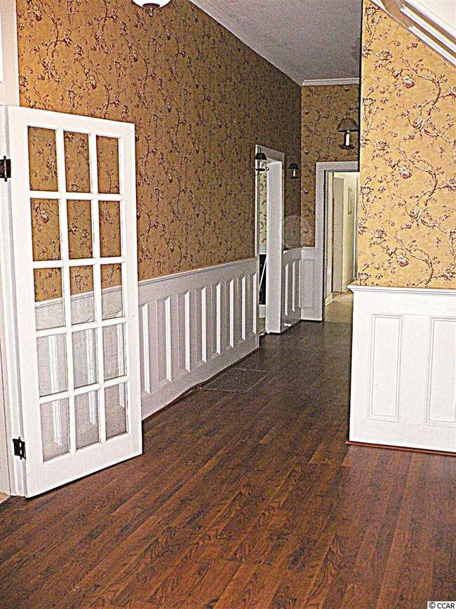 112 S Farr Ave, Andrews, SC 29510 - photo 2