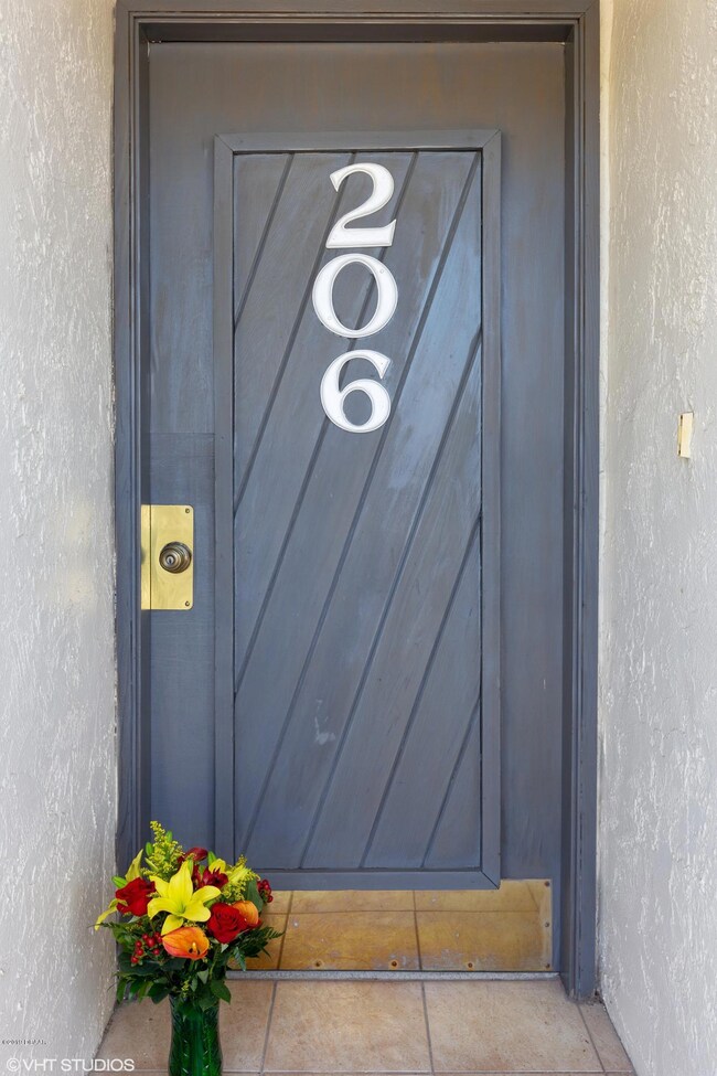 Indies House 206 Welcome!