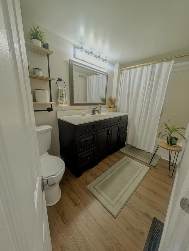 2) 60928-68935820e863e