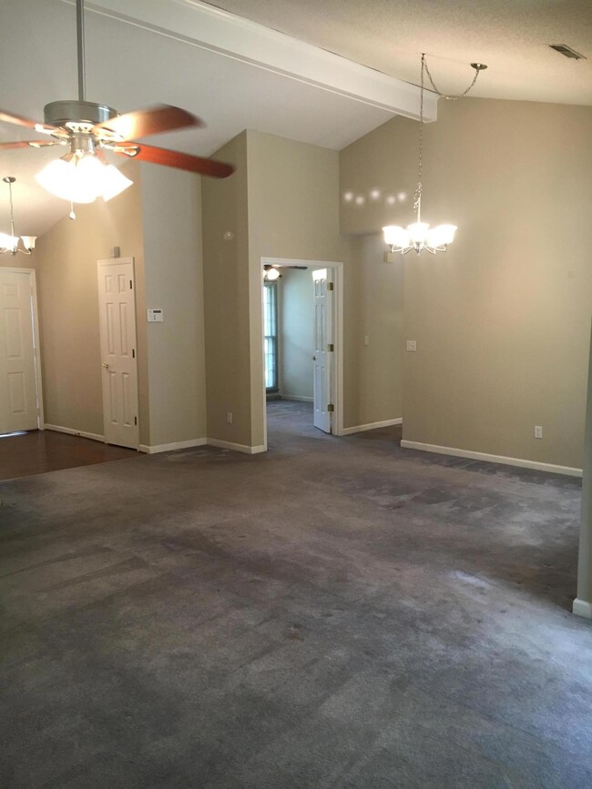 livingroom/diningroom