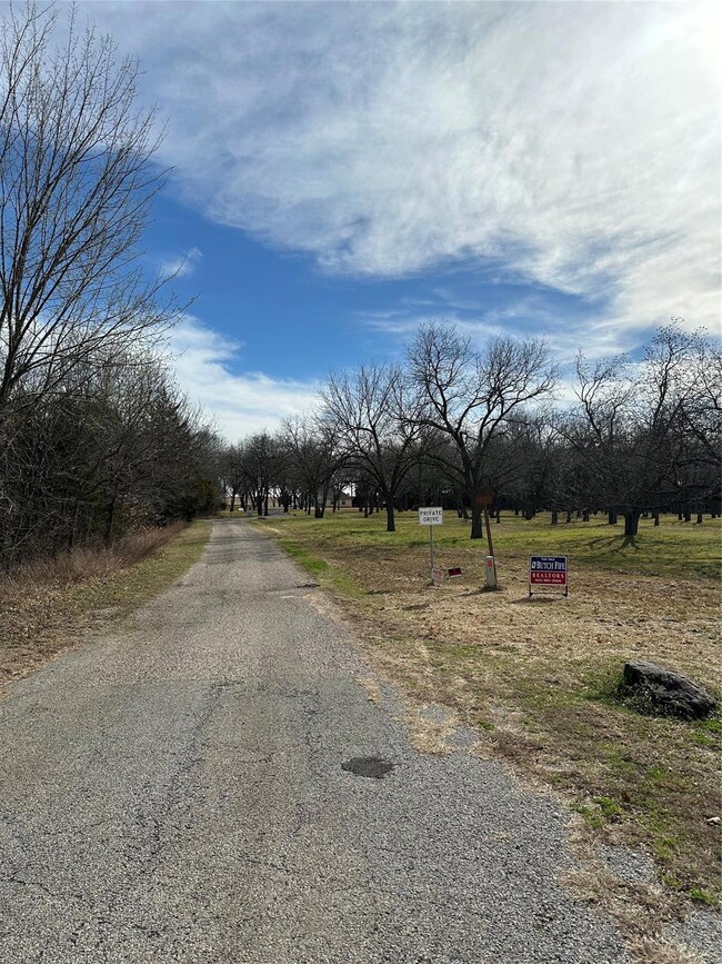 389 Mourning Dove Ln, Denison, TX 75020 - photo 2