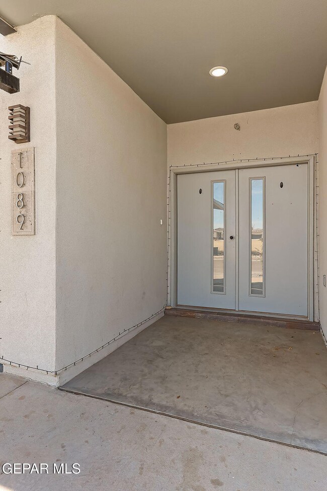 1089 Gaitan St, El Paso, TX 79928 - photo 5