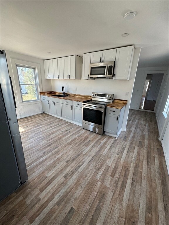 140 Clifton Ave unit 2, Brockton, MA 02301 - photo 2