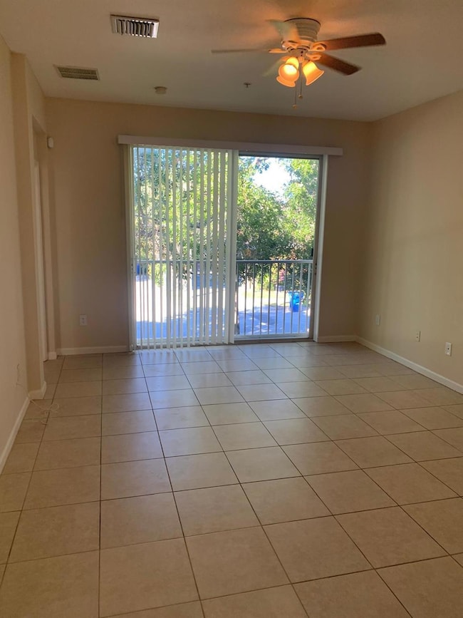 1966 Freeport Ln unit 1966, West Palm Beach, FL 33404 - photo 7