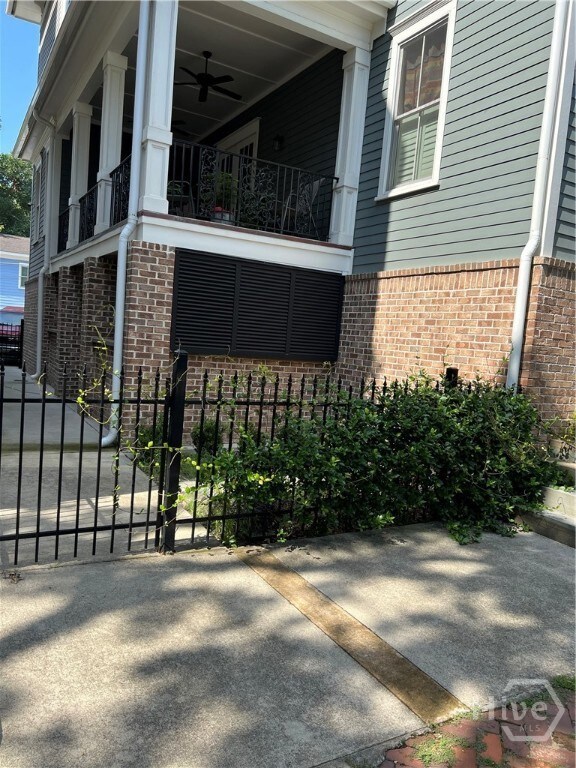 215 E Gwinnett St unit A, Savannah, GA 31401 - photo 3